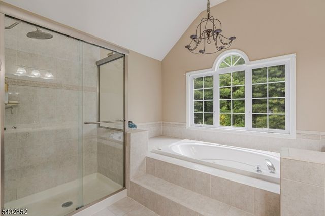 8 Yohn Dr, Bridgewater Twp., NJ 08807