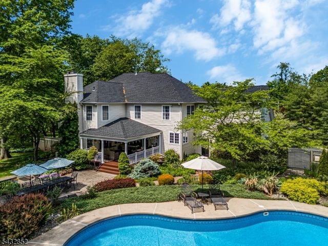 8 Yohn Dr, Bridgewater Twp., NJ 08807