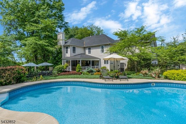 8 Yohn Dr, Bridgewater Twp., NJ 08807