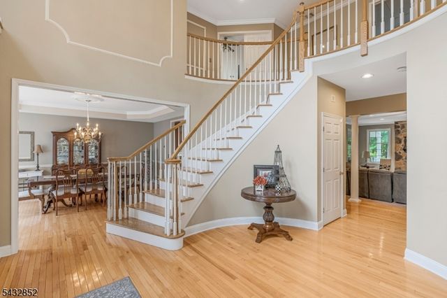 8 Yohn Dr, Bridgewater Twp., NJ 08807
