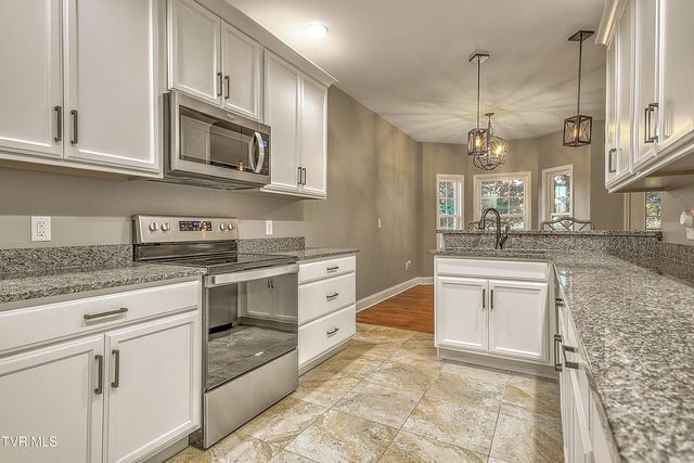 249 Oak View Circle, Bristol, TN 37620