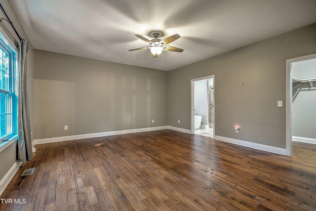 249 Oak View Circle, Bristol, TN 37620