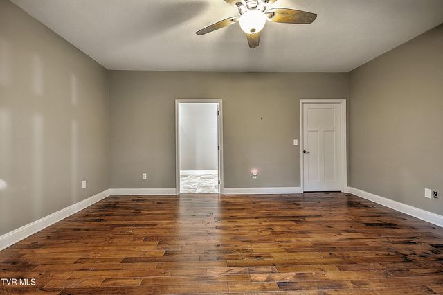 249 Oak View Circle, Bristol, TN 37620