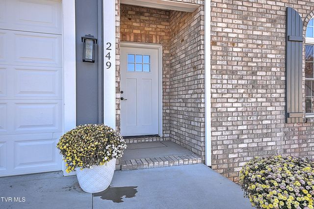 249 Oak View Circle, Bristol, TN 37620
