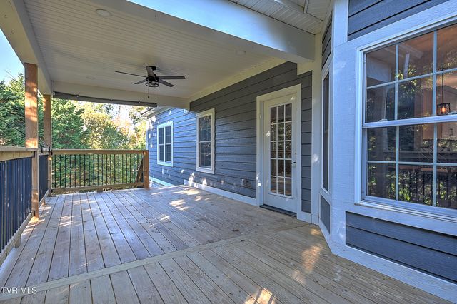 249 Oak View Circle, Bristol, TN 37620