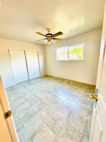 1864 Crestwood Cir, Stockton, CA 95210