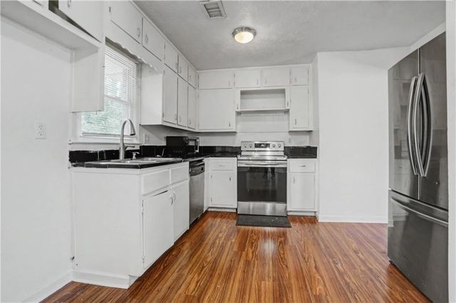 719 San Miguel Drive, Stone Mountain, GA 30083