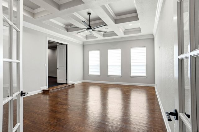 104 Woodview Creek Trail, Fort Worth, TX 76108