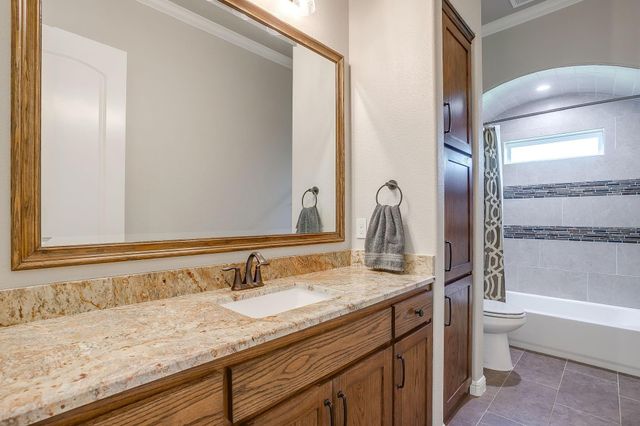 104 Woodview Creek Trail, Fort Worth, TX 76108