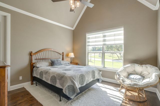 104 Woodview Creek Trail, Fort Worth, TX 76108