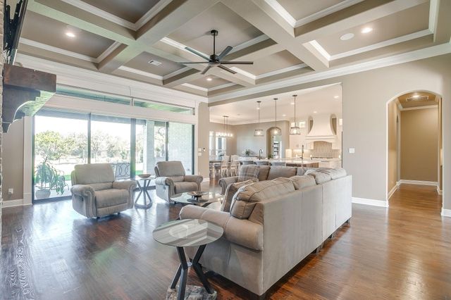 104 Woodview Creek Trail, Fort Worth, TX 76108