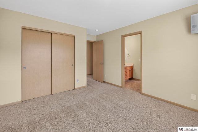 8916 N 156th Avenue, Bennington, NE 68007