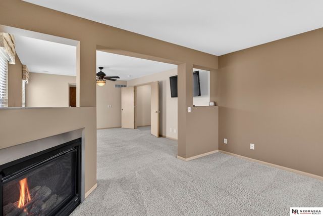 8916 N 156th Avenue, Bennington, NE 68007