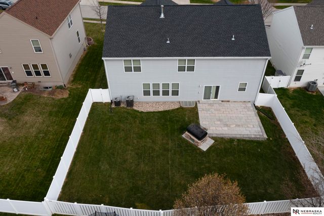 8916 N 156th Avenue, Bennington, NE 68007