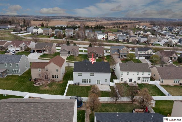 8916 N 156th Avenue, Bennington, NE 68007