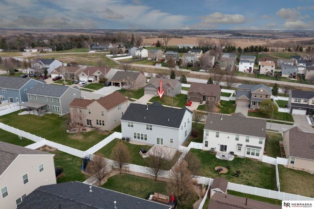 8916 N 156th Avenue, Bennington, NE 68007