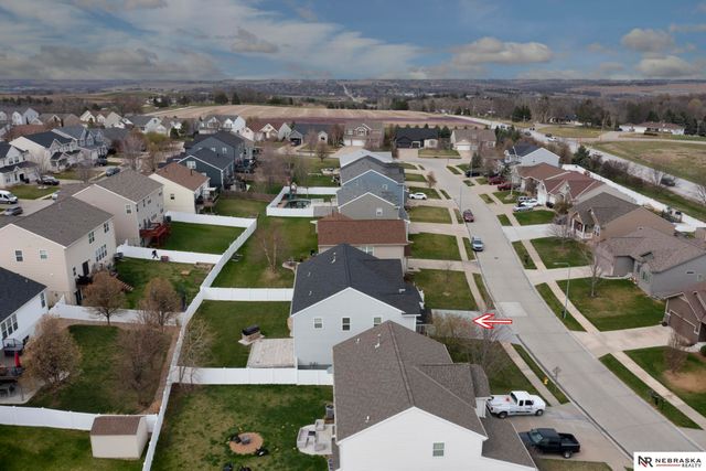 8916 N 156th Avenue, Bennington, NE 68007