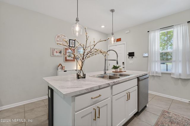 4915 NEBULA Lane, Jacksonville, FL 32256