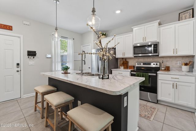 4915 NEBULA Lane, Jacksonville, FL 32256