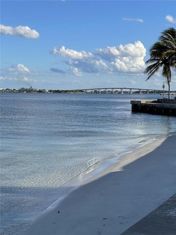 801 Lake Shore Drive 414, Lake Park, FL 33403