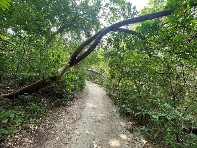 801 Lake Shore Drive 414, Lake Park, FL 33403