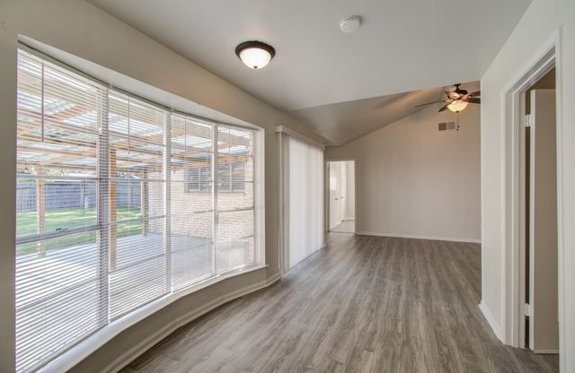 15611 La Casa Lane, Houston, TX 77062