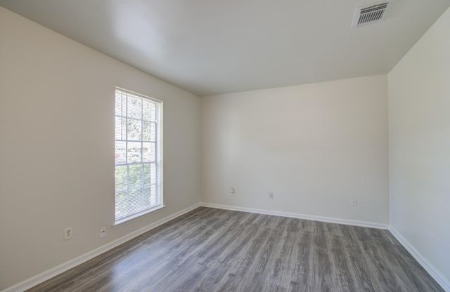 15611 La Casa Lane, Houston, TX 77062