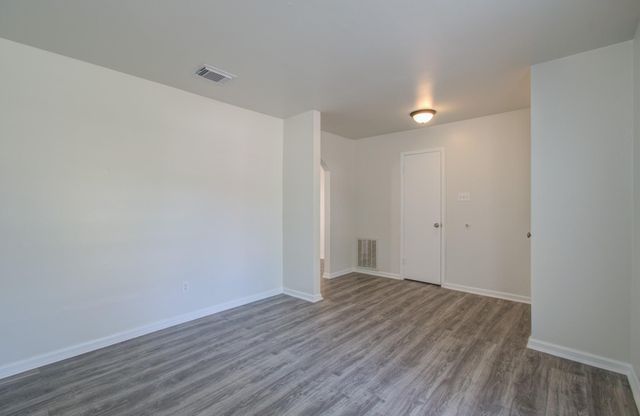 15611 La Casa Lane, Houston, TX 77062