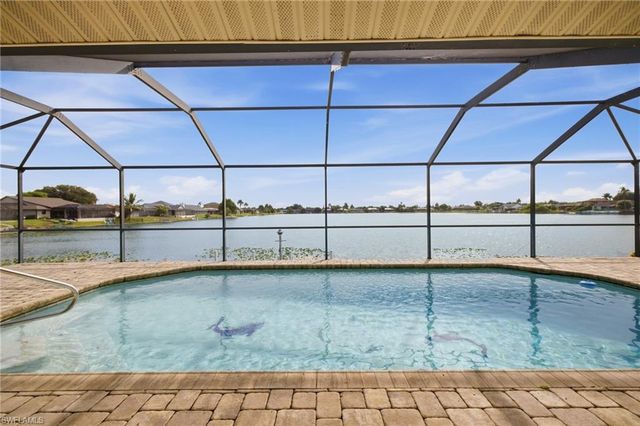 301 SE 18th AVE, Cape Coral, FL 33990