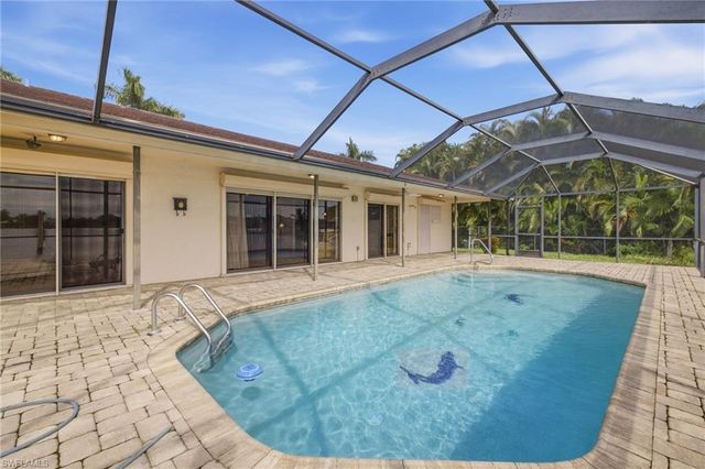 301 SE 18th AVE, Cape Coral, FL 33990