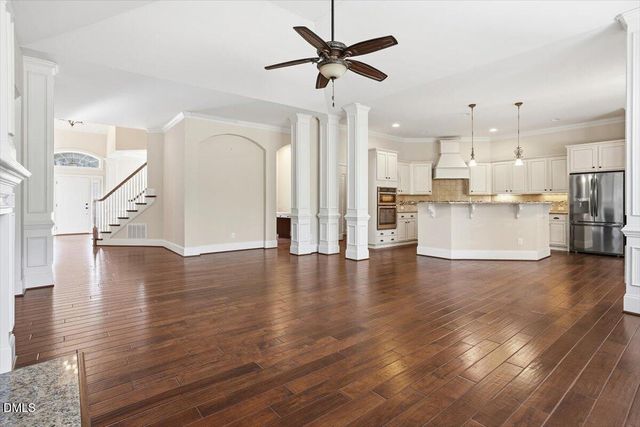 8313 Covington Hill Way, Apex, NC 27539