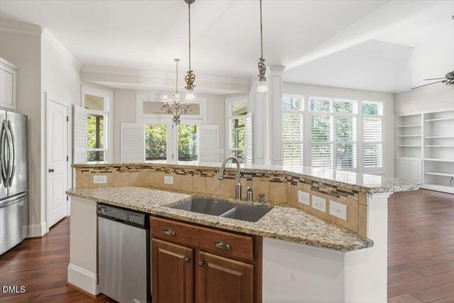 8313 Covington Hill Way, Apex, NC 27539