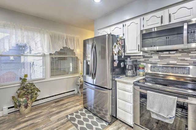 3807 Apple Valley Drive, Howard, OH 43028