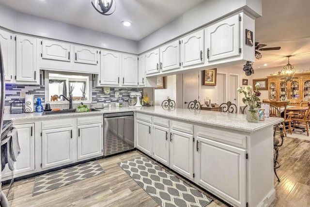 3807 Apple Valley Drive, Howard, OH 43028