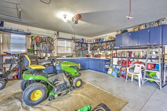 3807 Apple Valley Drive, Howard, OH 43028
