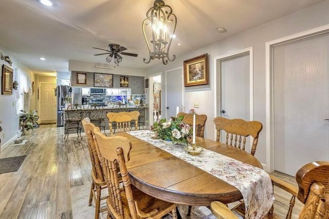 3807 Apple Valley Drive, Howard, OH 43028