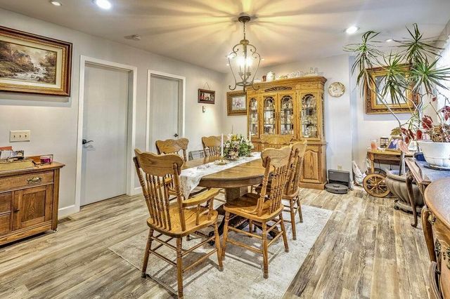 3807 Apple Valley Drive, Howard, OH 43028