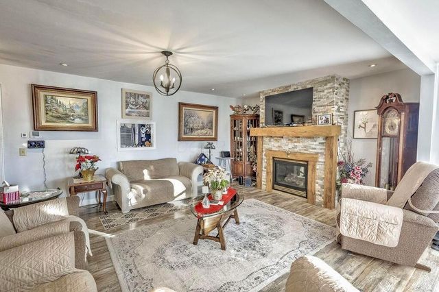 3807 Apple Valley Drive, Howard, OH 43028