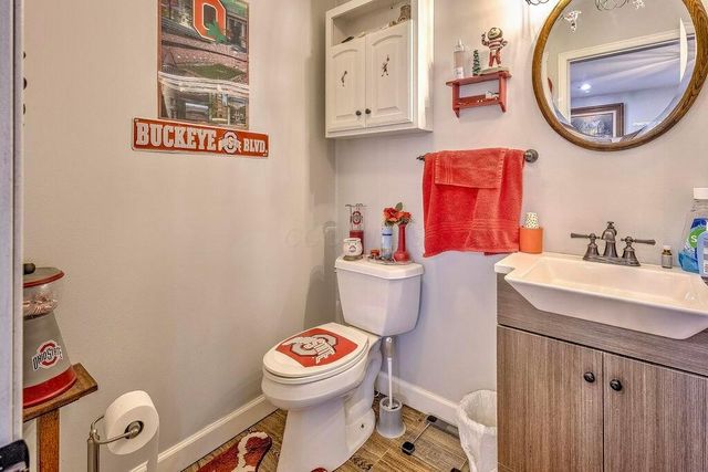 3807 Apple Valley Drive, Howard, OH 43028