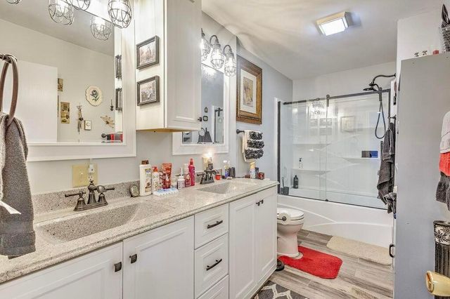 3807 Apple Valley Drive, Howard, OH 43028