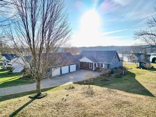 3807 Apple Valley Drive, Howard, OH 43028