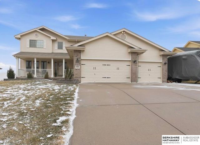 1804 Apollo Lane, Papillion, NE 68133