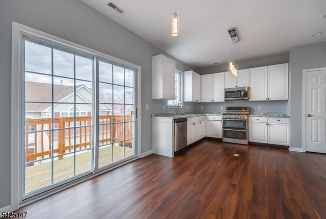 227 Winding Hill Dr, Mount Olive Twp., NJ 07840