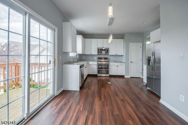 227 Winding Hill Dr, Mount Olive Twp., NJ 07840