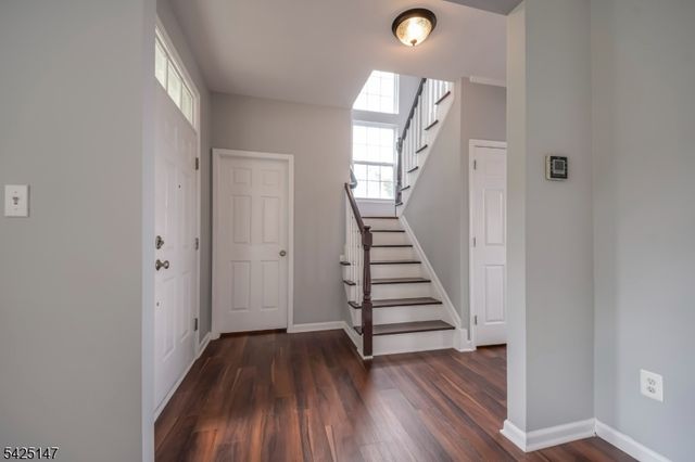 227 Winding Hill Dr, Mount Olive Twp., NJ 07840