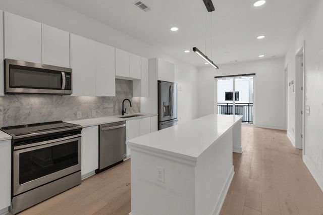 1125 10th Ave N Apt 317, Nashville, TN 37208