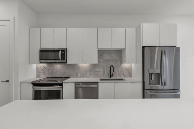 1125 10th Ave N Apt 317, Nashville, TN 37208