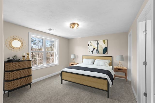 1234 State Rd 5, Plymouth, MA 02360