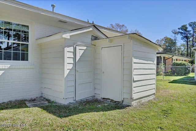 3416 Wilshire Boulevard, Wilmington, NC 28403