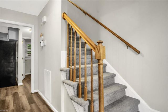 211 Stony Ridge CT, Newport News, VA 23608